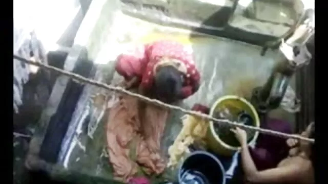प्राइवेट गैरेज में डर्टी सेक्सी फुल मूवी वीडियो में गर्ल शौकिया सेक्स फ्री