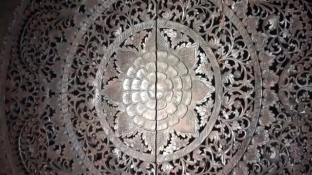 बिस्तर पर फुल मूवी वीडियो में सेक्सी धारीदार