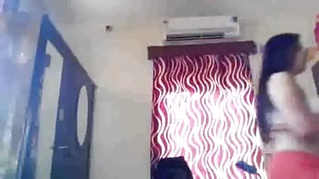 टिनी गोरा बाथरूम में सेक्सी मूवी दो बीबीसी से दोगुना है