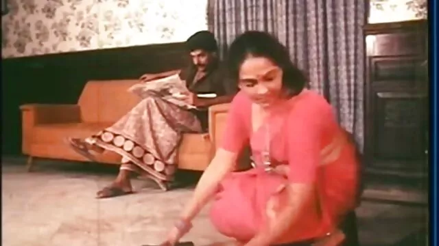 विंटेज, वह वांछनीय है साउथ में मूवी सेक्सी