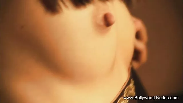 छोटा फुल मूवी वीडियो में सेक्सी किशोर सिमोन