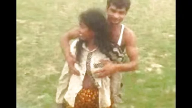 वह फुल सेक्सी मूवी वीडियो में अपने गधे में एक बिग डिक पसंद करती है