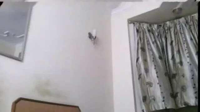 सुंदर छोटे किशोर हिंदी में फुल सेक्सी मूवी समलैंगिक गुदा की कोशिश कर रहा