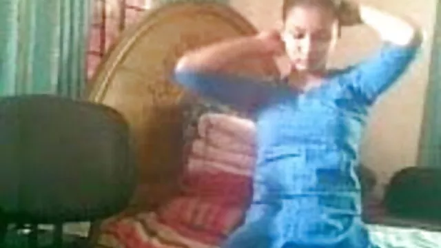बड़े स्तन के साथ फुल मूवी सेक्सी वीडियो में प्लम्पर