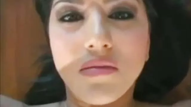 असली छिपे हुए कैमरे पर सेक्सी मूवी वीडियो हिंदी में शौकिया किशोरों