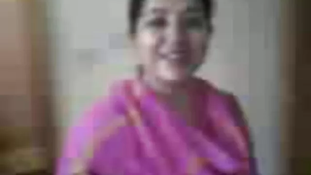 माँ बड़े पैमाने पर बड़े स्तन और आदमी के साथ हिंदी में फुल सेक्सी मूवी
