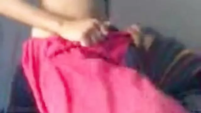 वायलेट एक Footjob के साथ हिंदी में सेक्सी मूवी फिल्म एक उठाता है