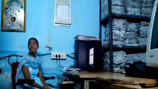 ShesNew - सेक्सी वीडियो हिंदी मूवी में सेक्सी समर लेस का ऑडिशन वीडियो!