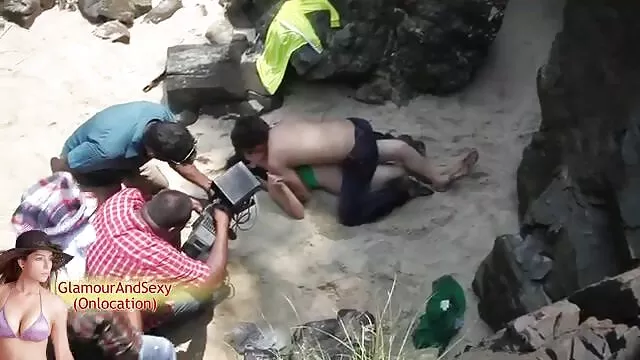 अरे वहाँ हॉट सेक्सी मूवी वीडियो में अकेली लड़की