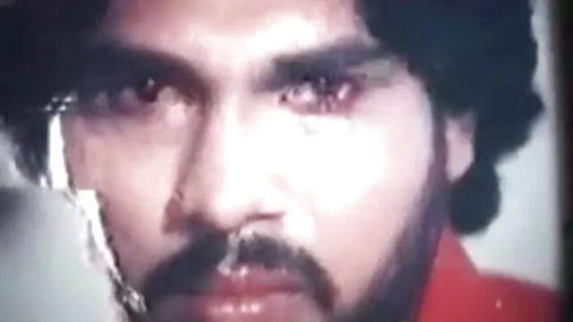 काली चूत से अपना हिंदी में सेक्सी वीडियो फुल मूवी चेहरा कठोर कर रहा था