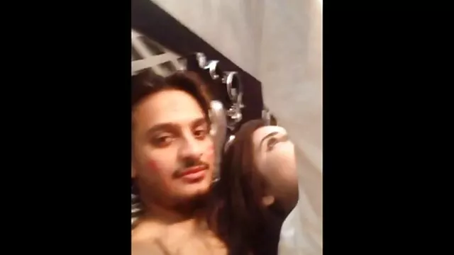 जर्मन बिग कॉक रोबोट सेक्सी वीडियो हिंदी मूवी में वॉयस कम पर चश्मा स्लट