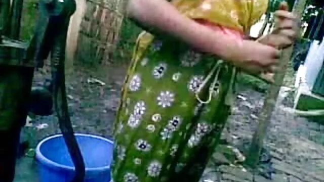 शॉवर में मेरी चूत को चोदना फुल सेक्सी मूवी वीडियो में
