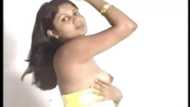 फ्रेंच नौकरानी मूवी फिल्म सेक्सी वीडियो में