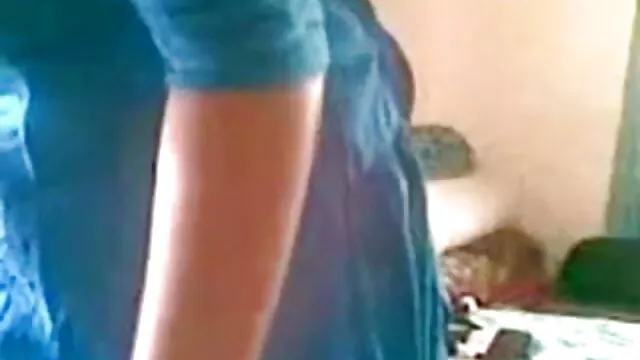 हॉट पेटिट मिल्फ हाउसवाइफ सेक्सी मूवी मूवी हिंदी में किसी न किसी तरह