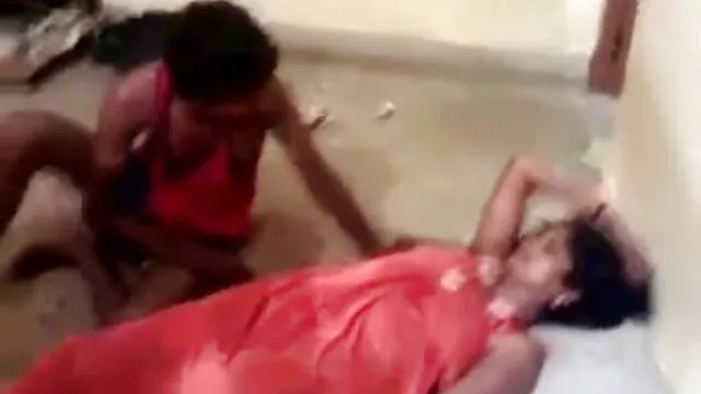 किशोरियों - कीशा ग्रे क्रीमयुक्त हो जाता गुजराती में सेक्सी मूवी है!