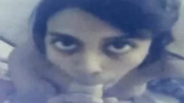 गहरे गले में गंदा किशोर हिंदी में सेक्सी मूवी वीडियो में