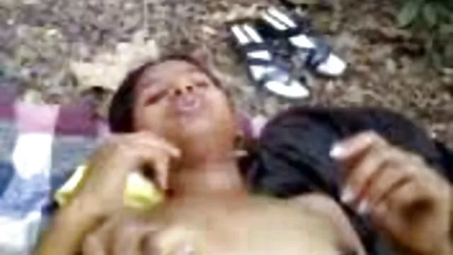 गुदा मुट्ठी और स्ट्रैपआन वीडियो में मूवी सेक्सी