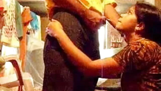 पापा - स्पंक सोर परफॉर्म मूवी सेक्सी पिक्चर वीडियो में करता है