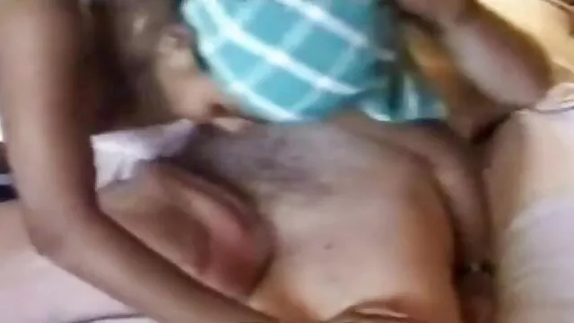 एक लील स्टॉकिंग मूवी फिल्म सेक्सी वीडियो में शो