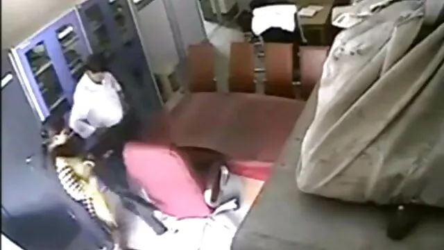 क्रिस्टीन हिंदी में सेक्सी मूवी अपने प्रेमी-होममेड द्वारा गर्भवती हो जाती है